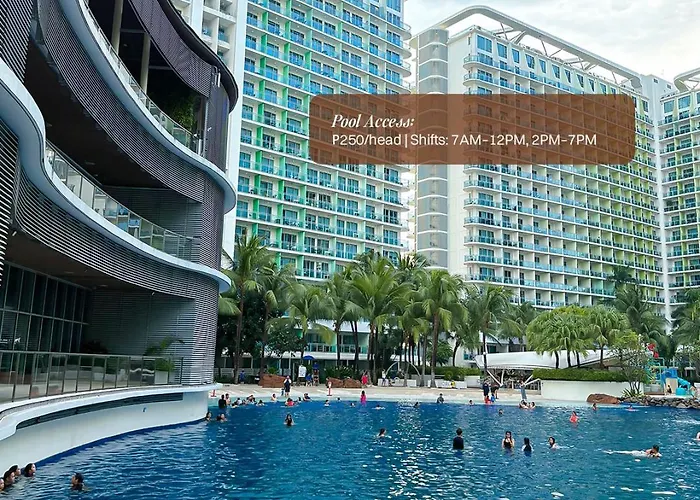 Hotel 1226 Azure Paranaque Staycation 3*